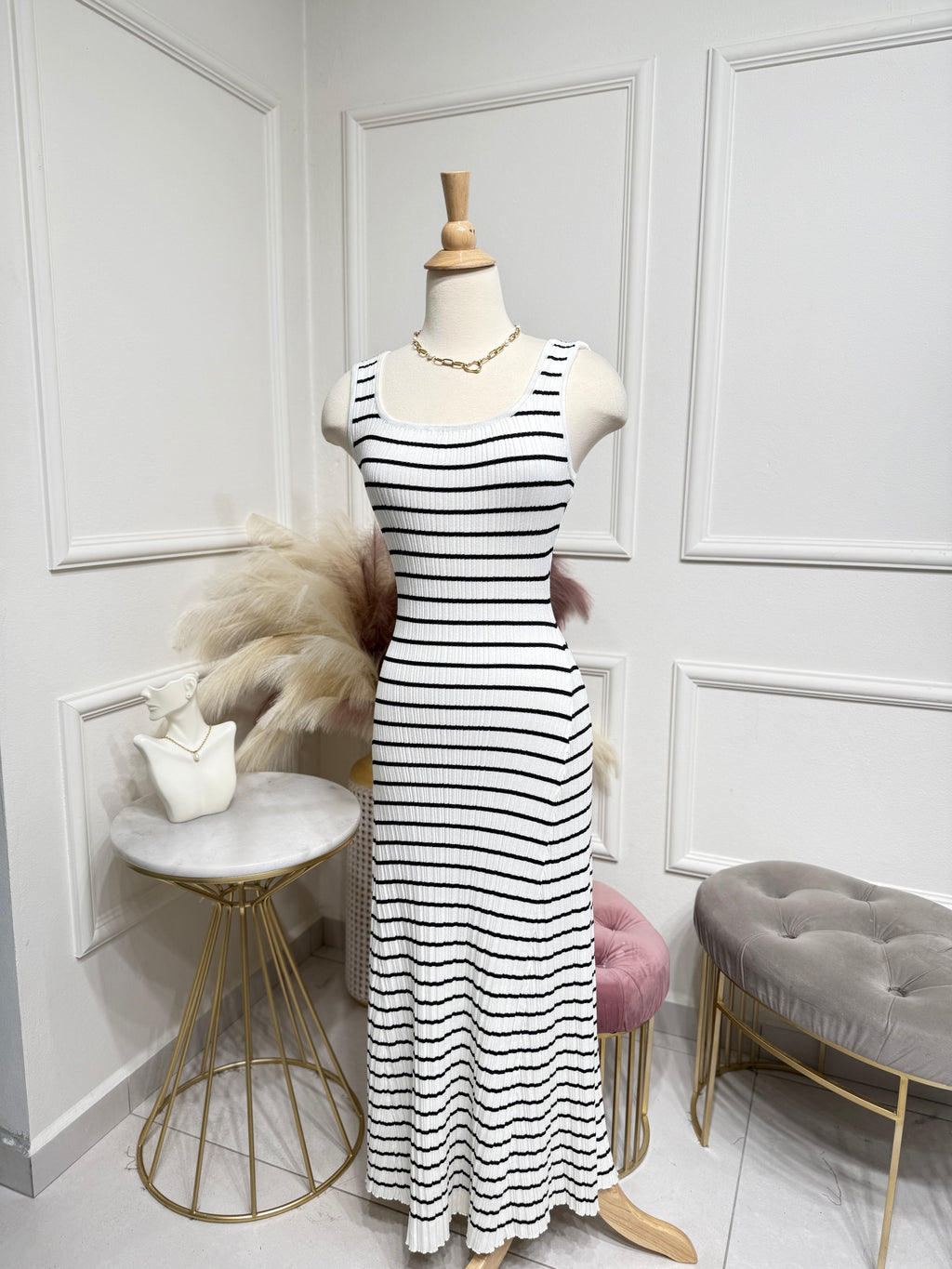 Casual dress B&W