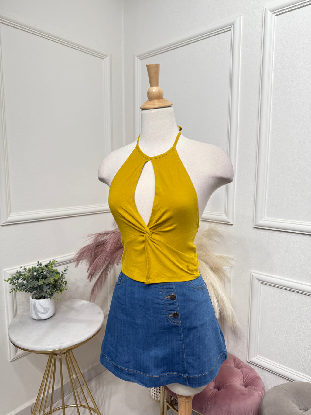 Mustard top