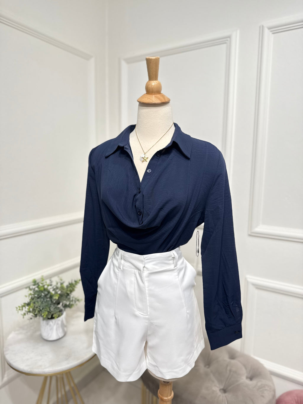 Elegant blouse navy