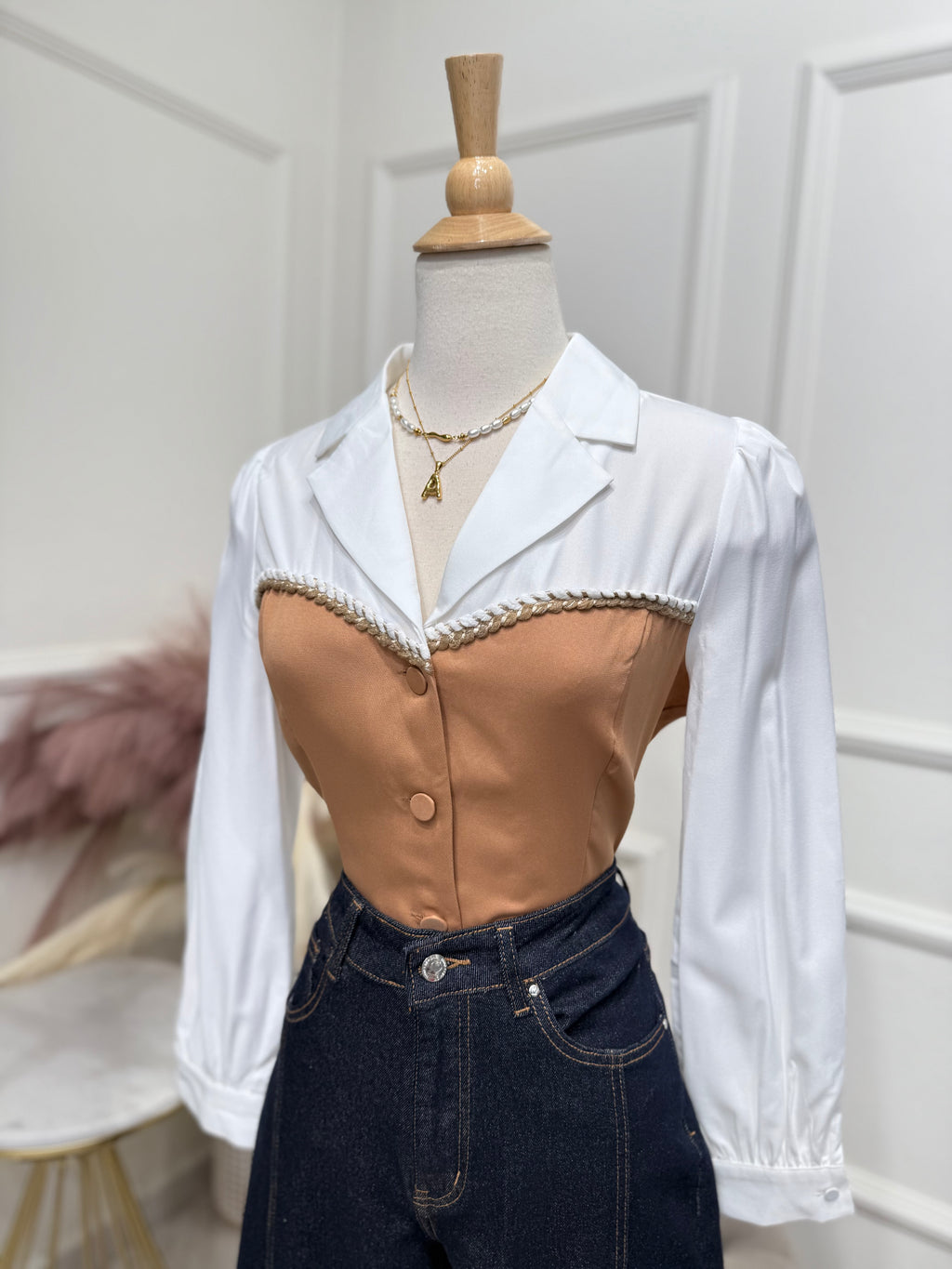 Elegant blouse camel