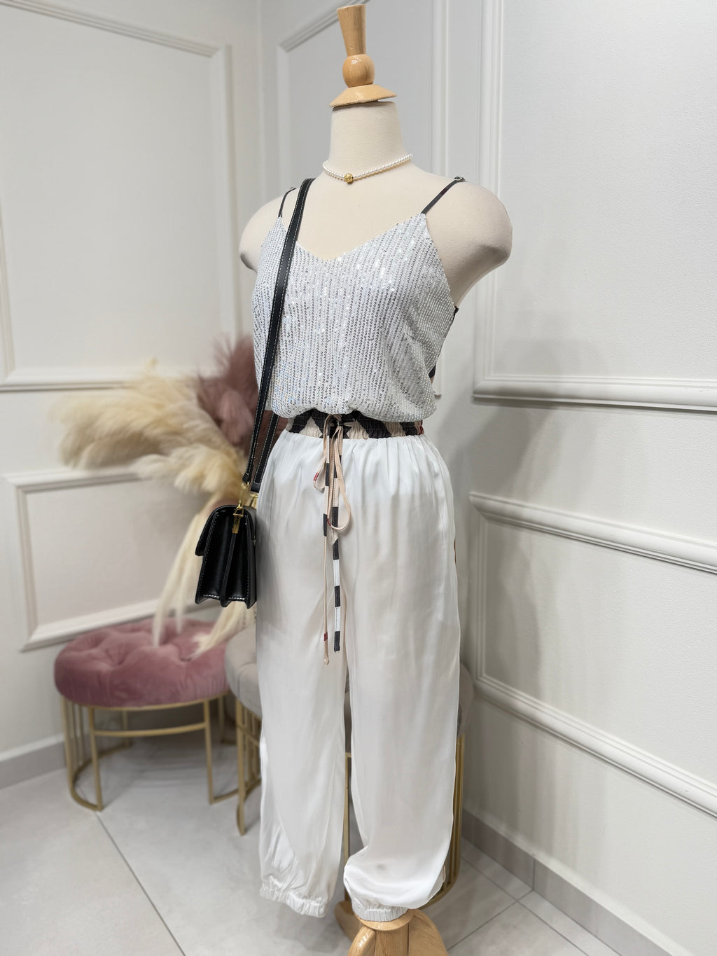 White Set