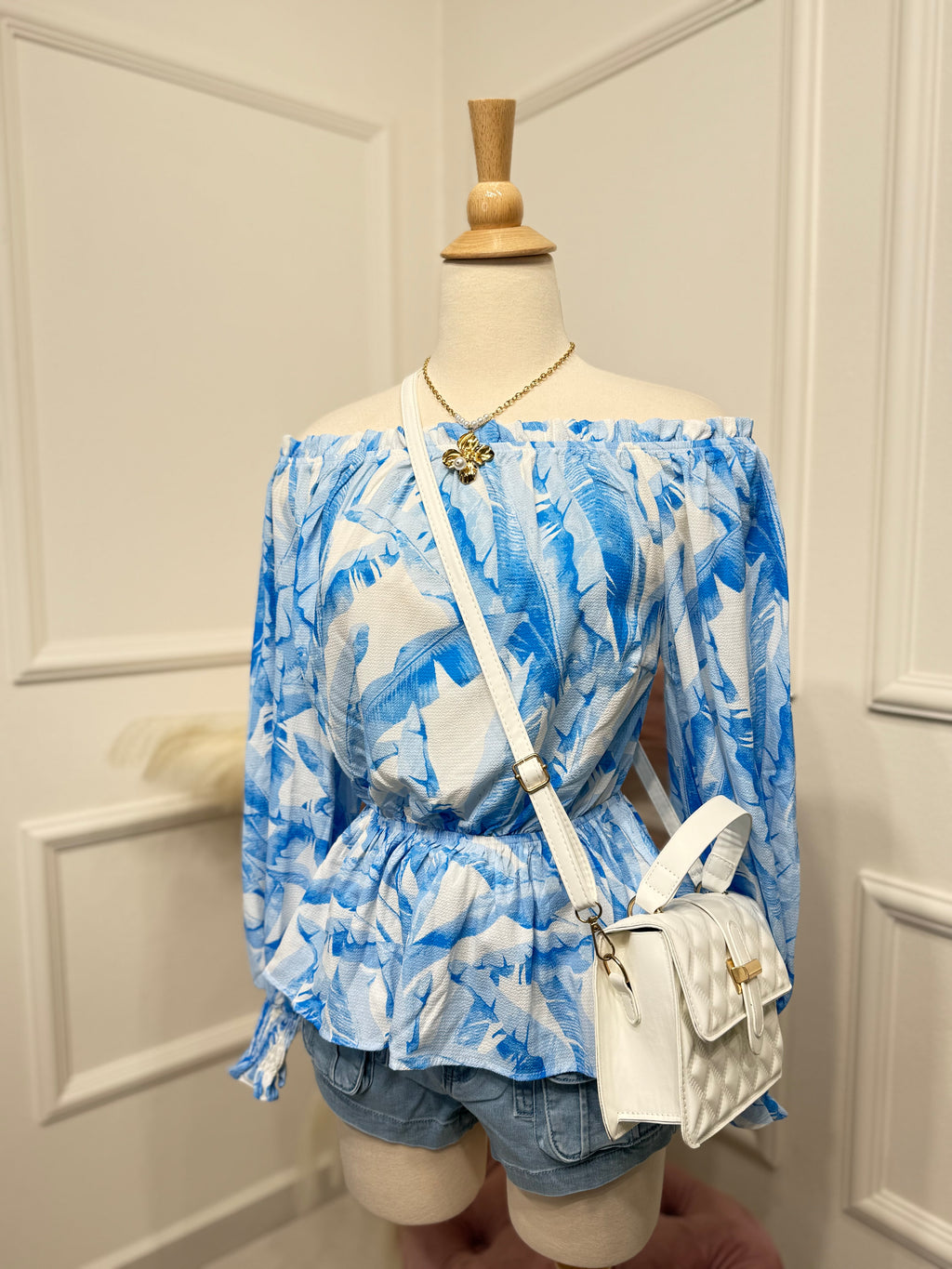 blouse white & blue