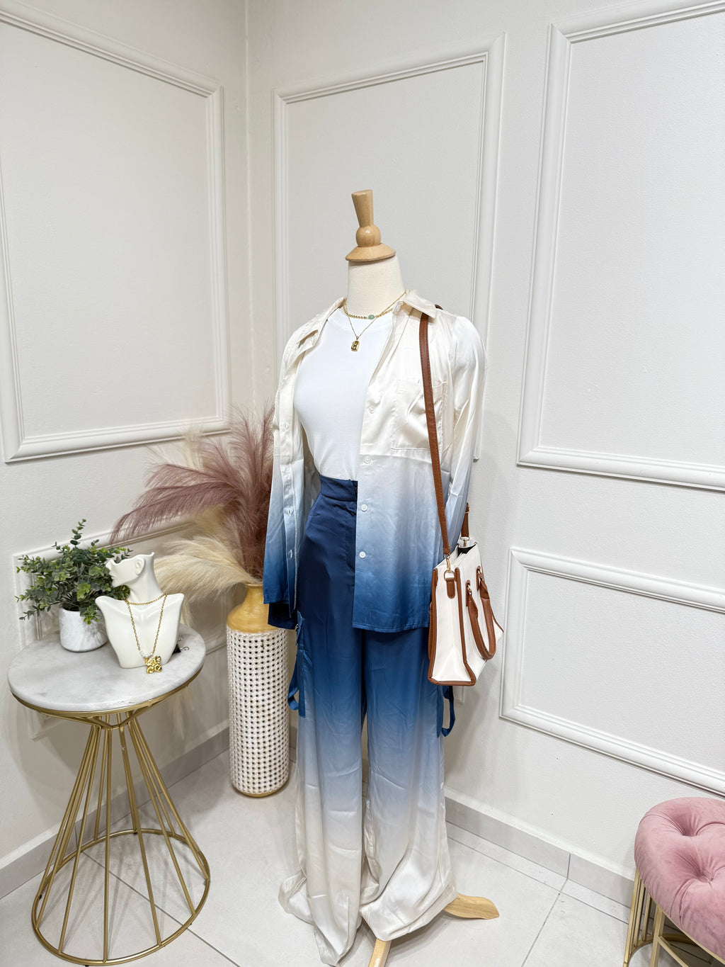 Blue and cream set
