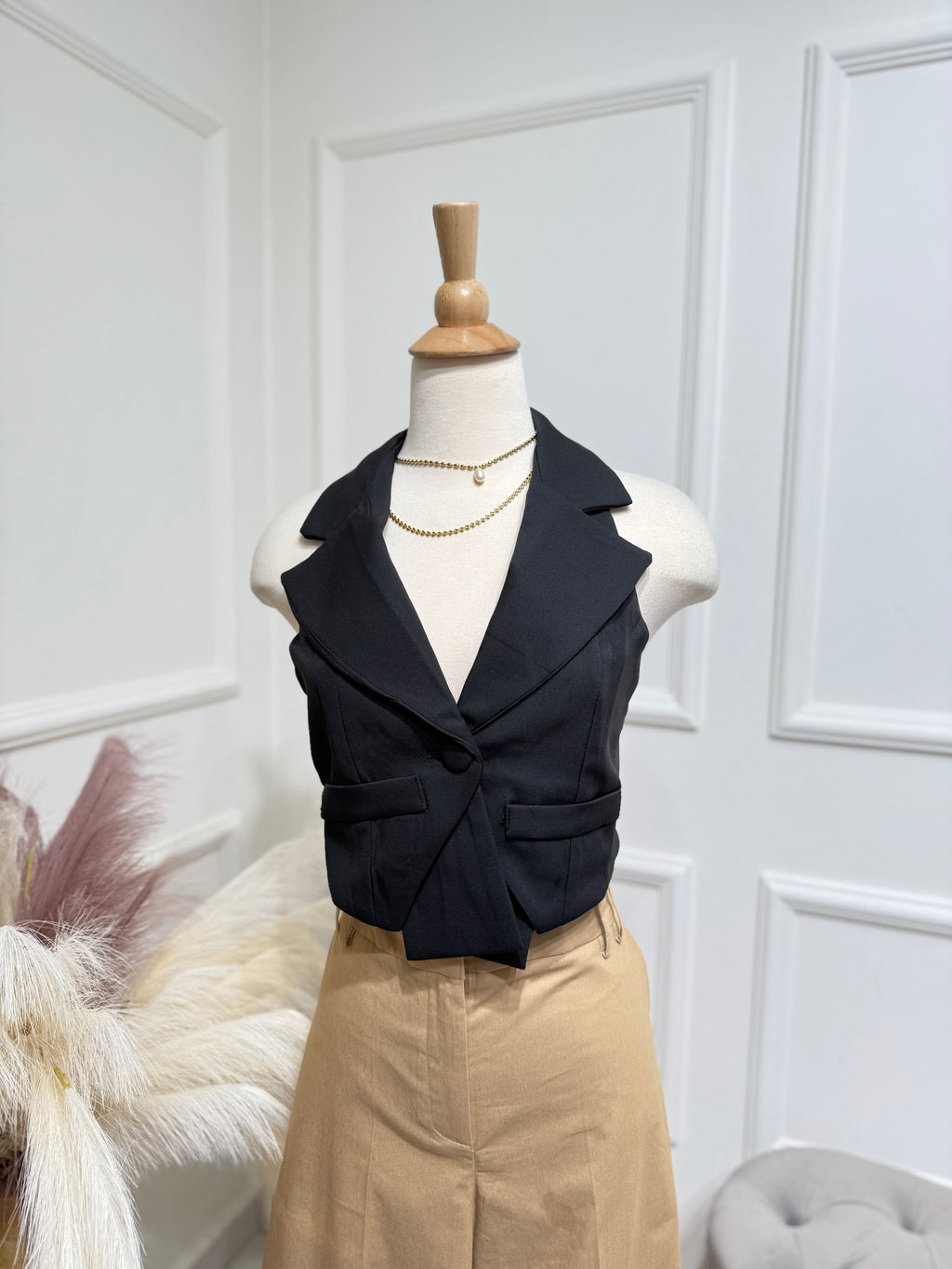 Black Top Vest