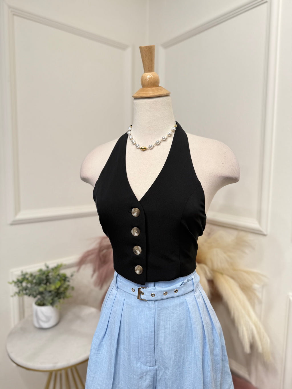 Black vest top