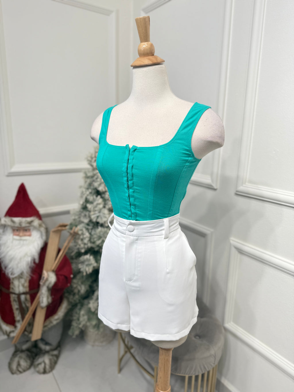 Top aqua