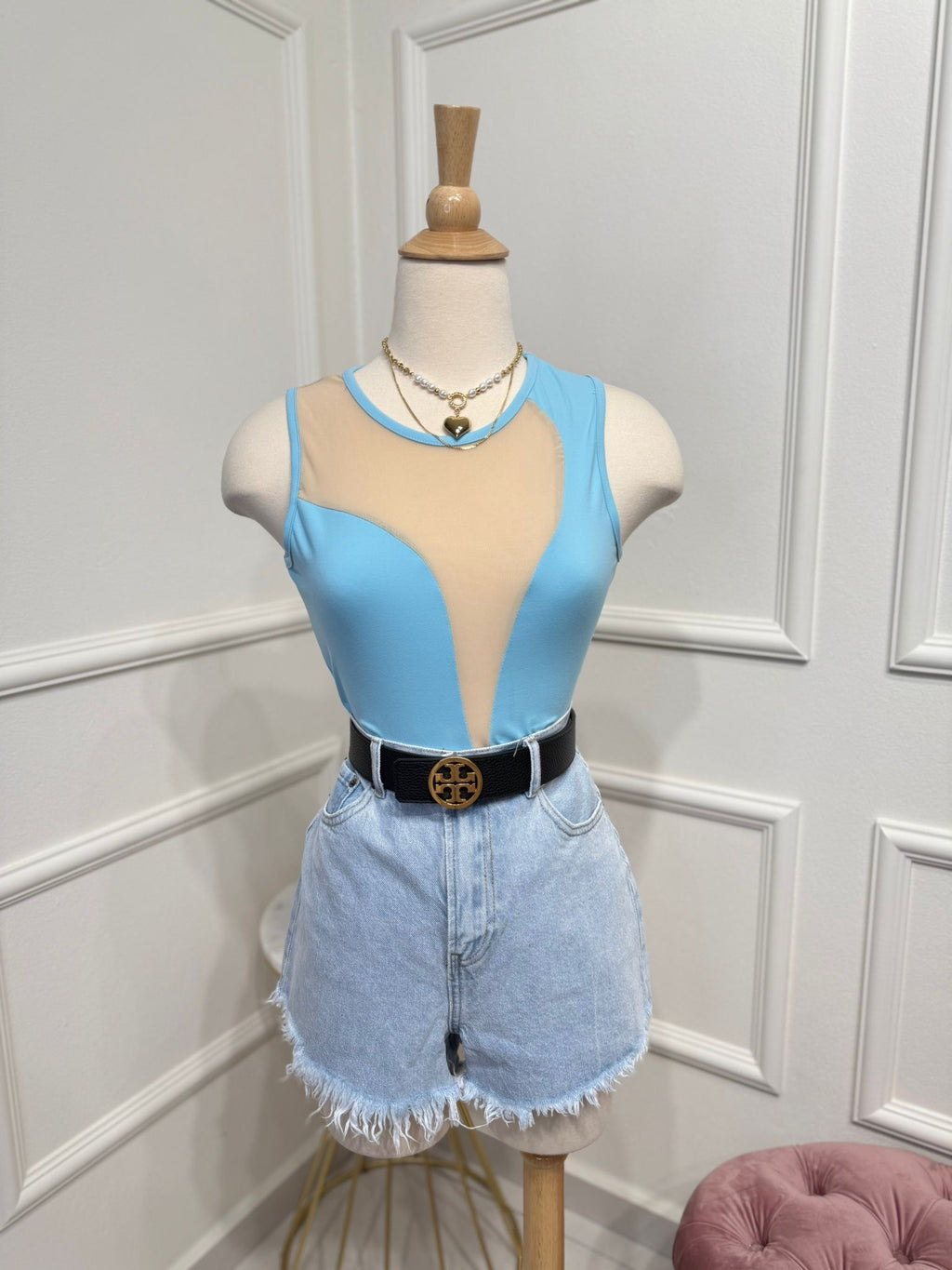 Blue body