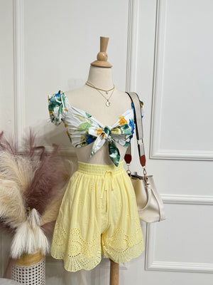Yellow short