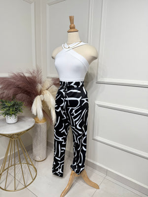 Pant black lines