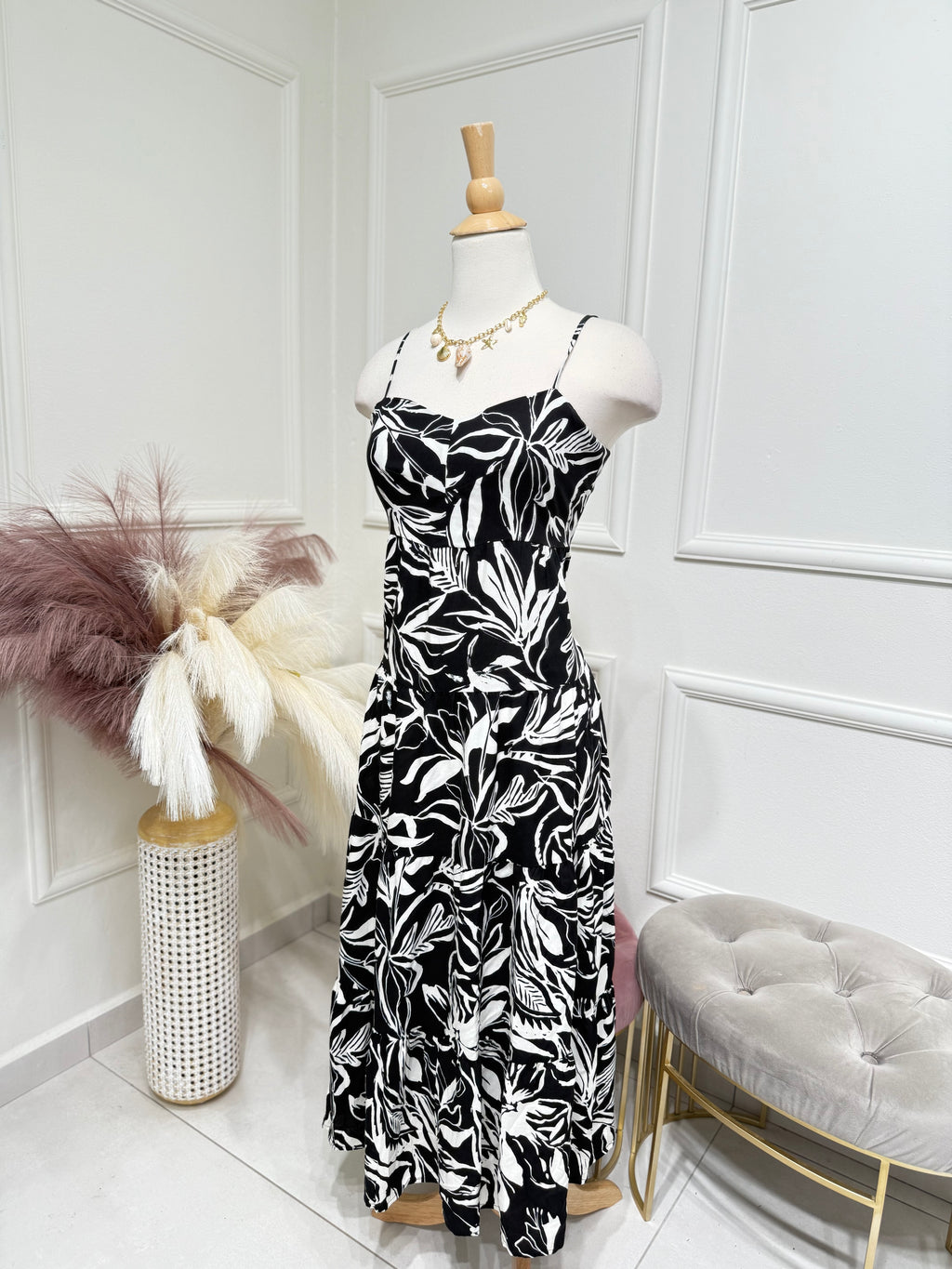 Midi dress black and white