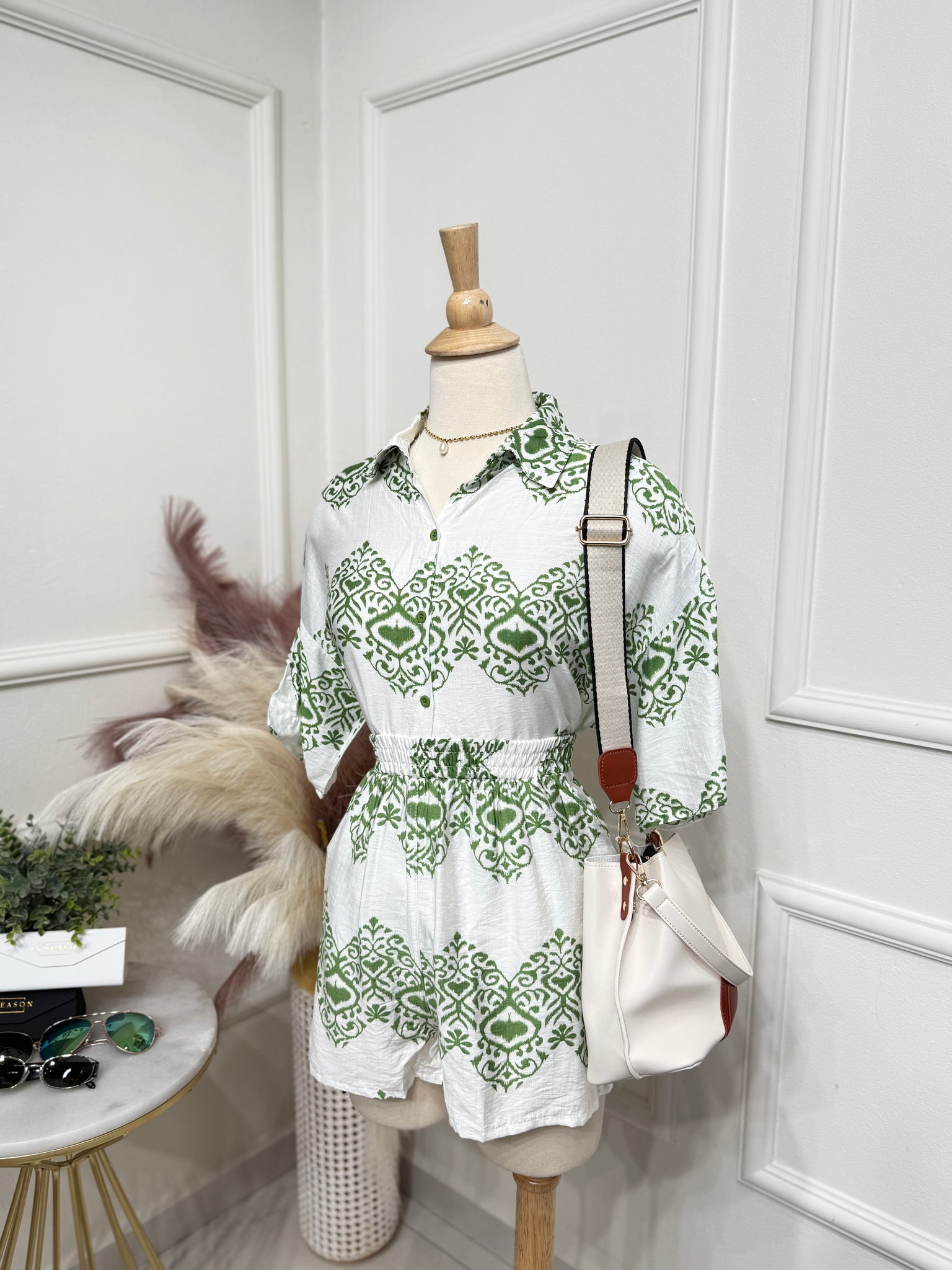 Green & White Set