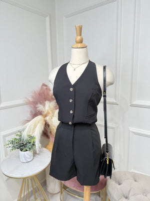 Black short