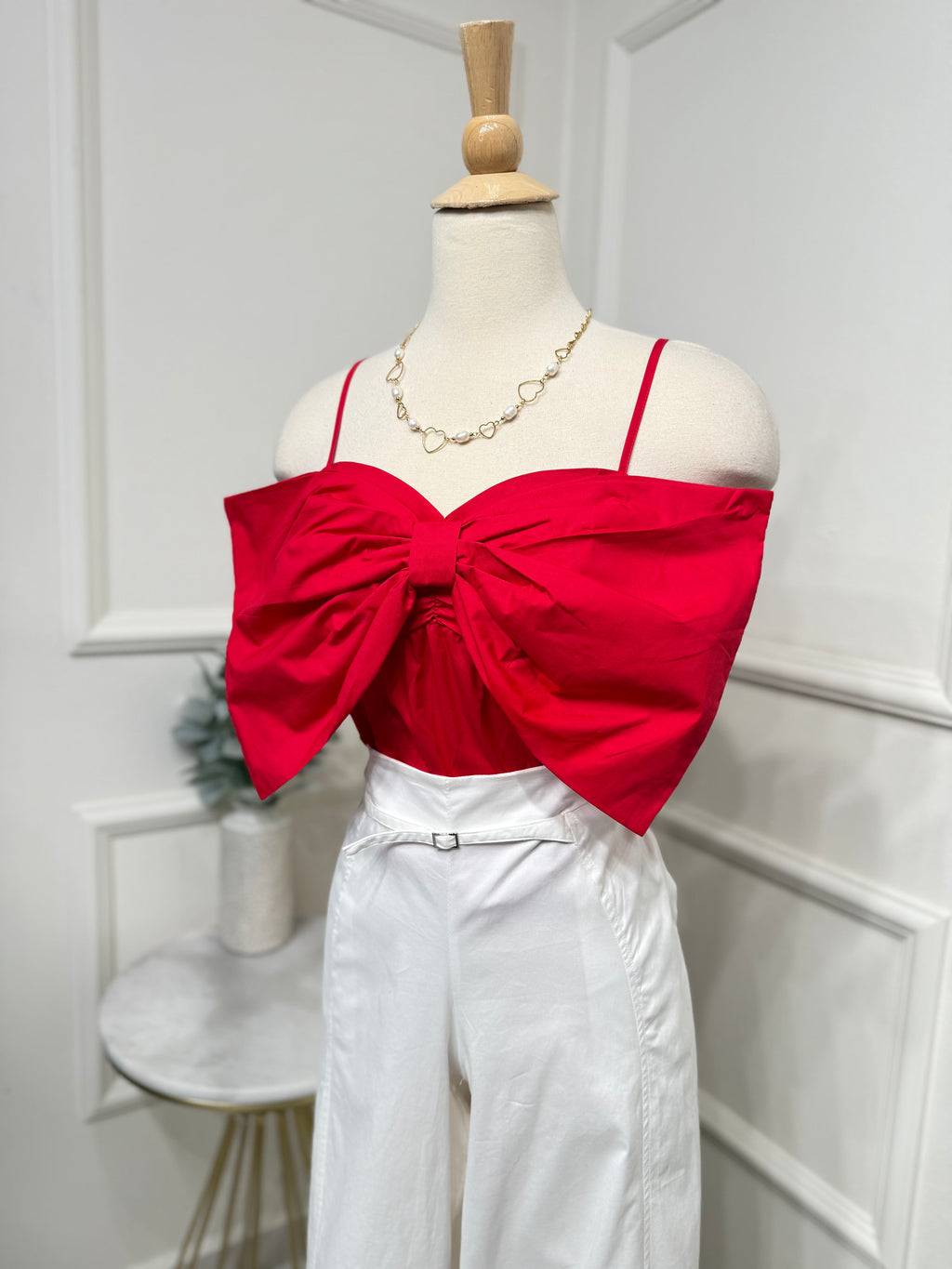 Red bow top