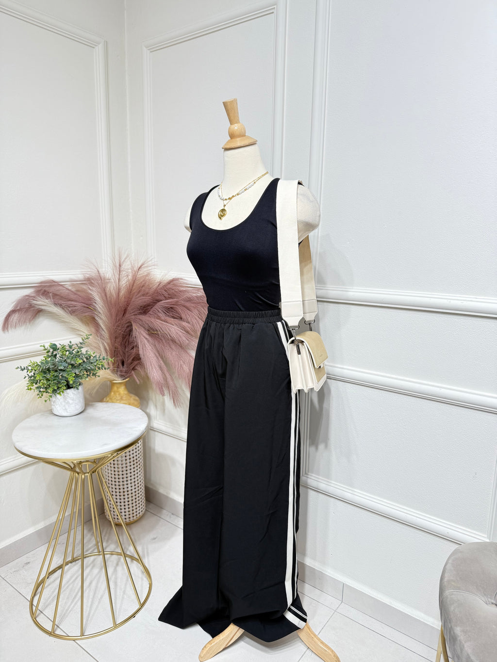 Black pant