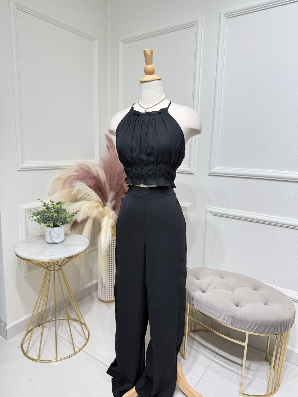 Elegant set black
