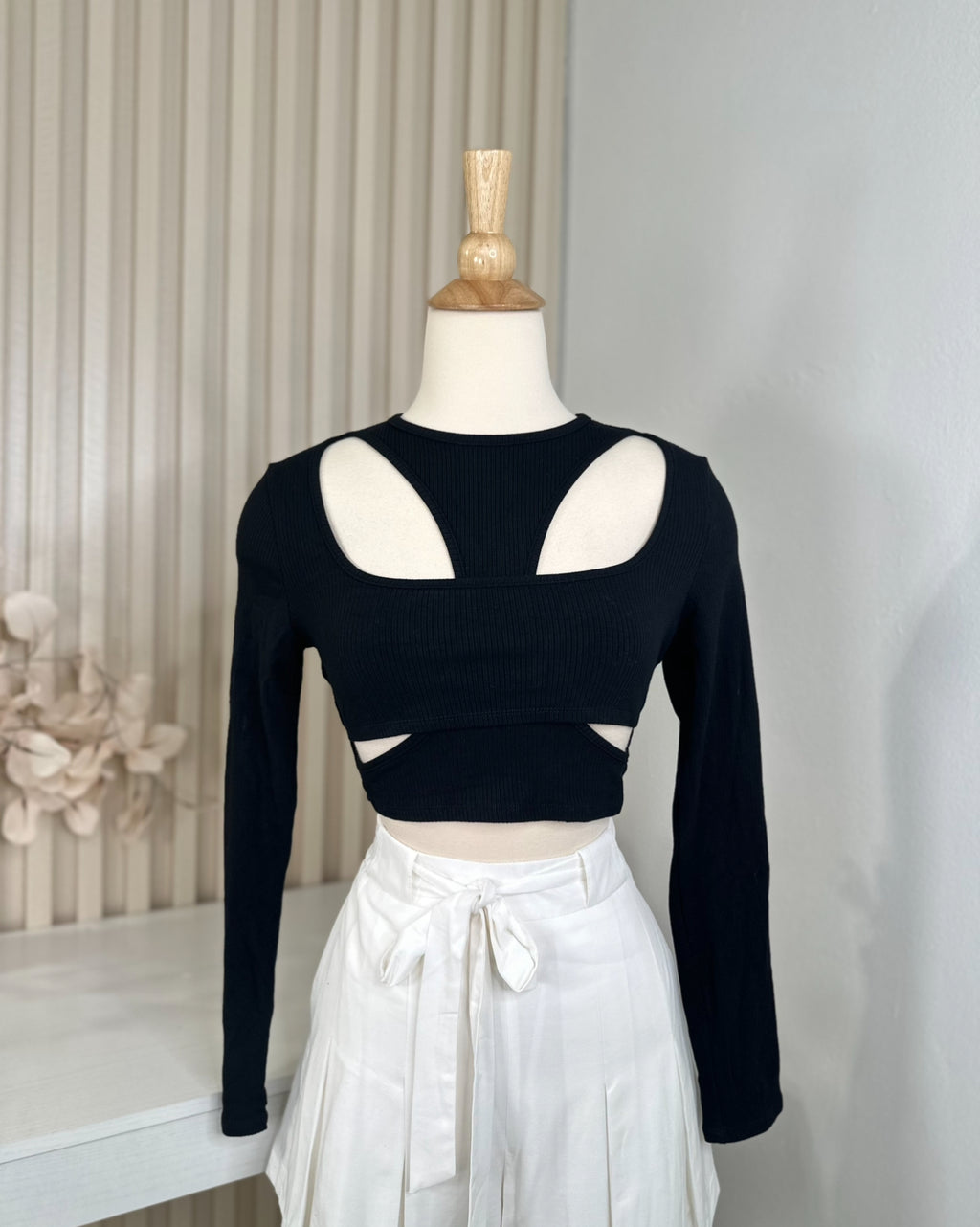 Black urban top