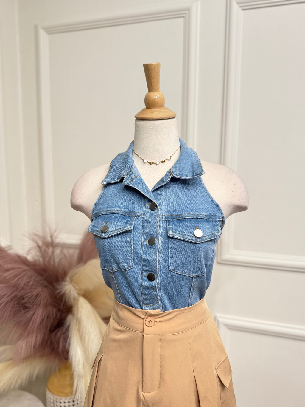 Light denim top