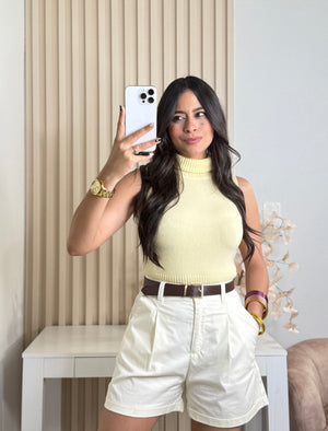 Ivory short with belt