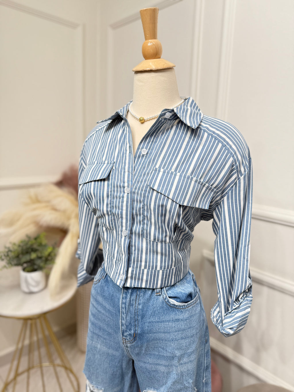 Trendy blue blouse