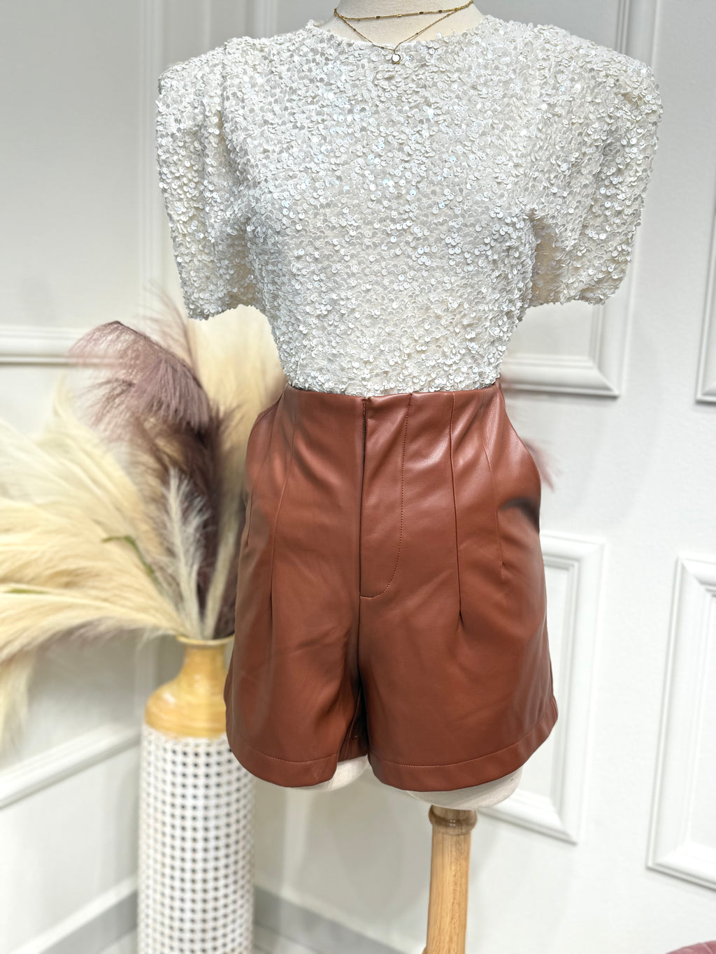 Choco Leather Short