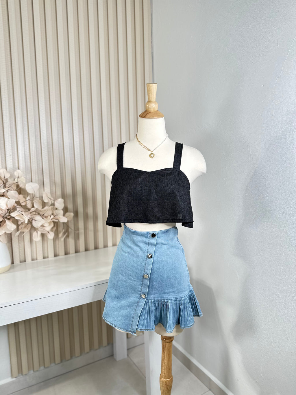 Denim button skort