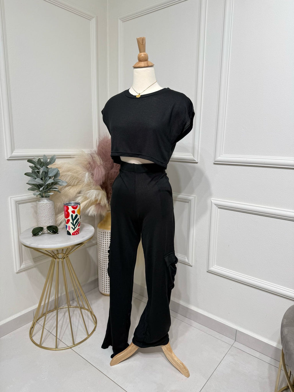 Black set casual