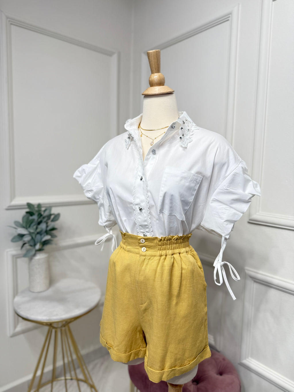 Yellow short