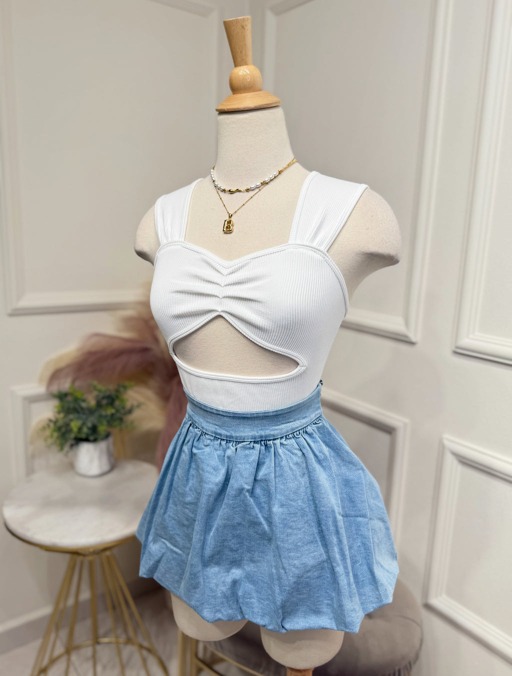 Basic White Top One Size