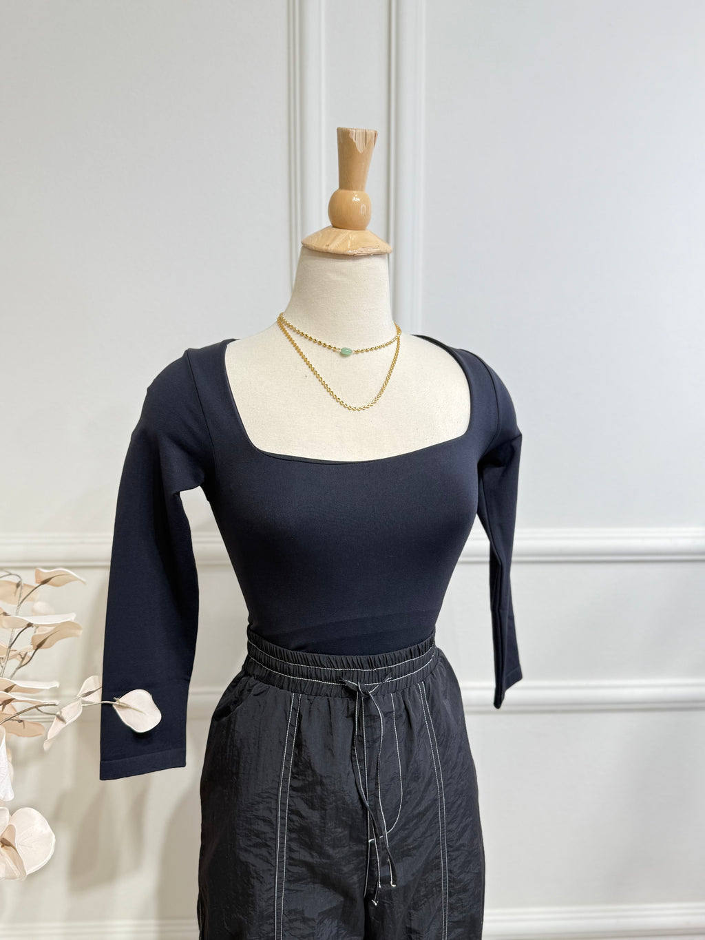 Black basic top