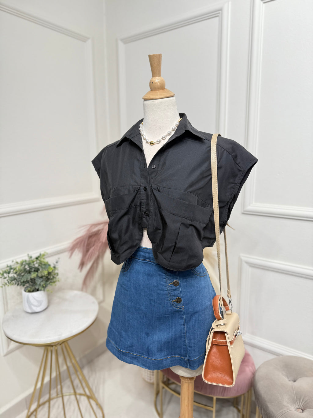 Trendy black top