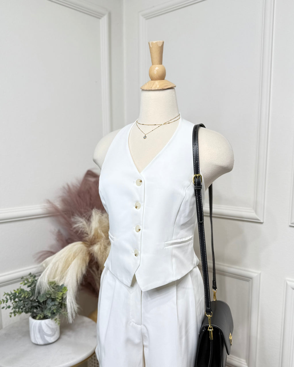White vest