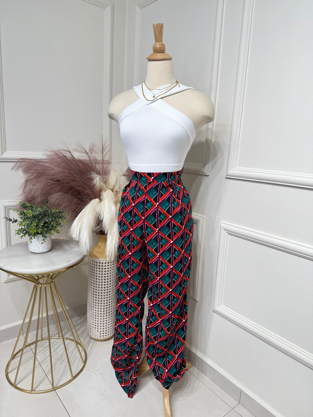 Pants color