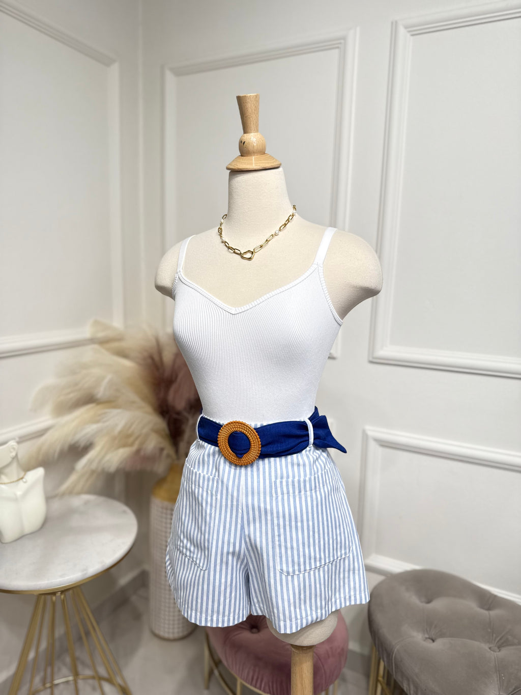 Short Blue