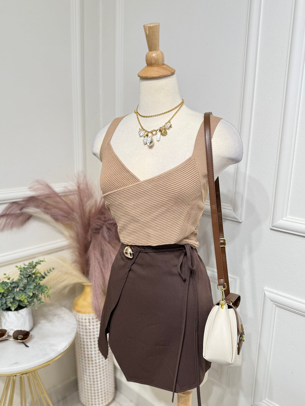 Camel top