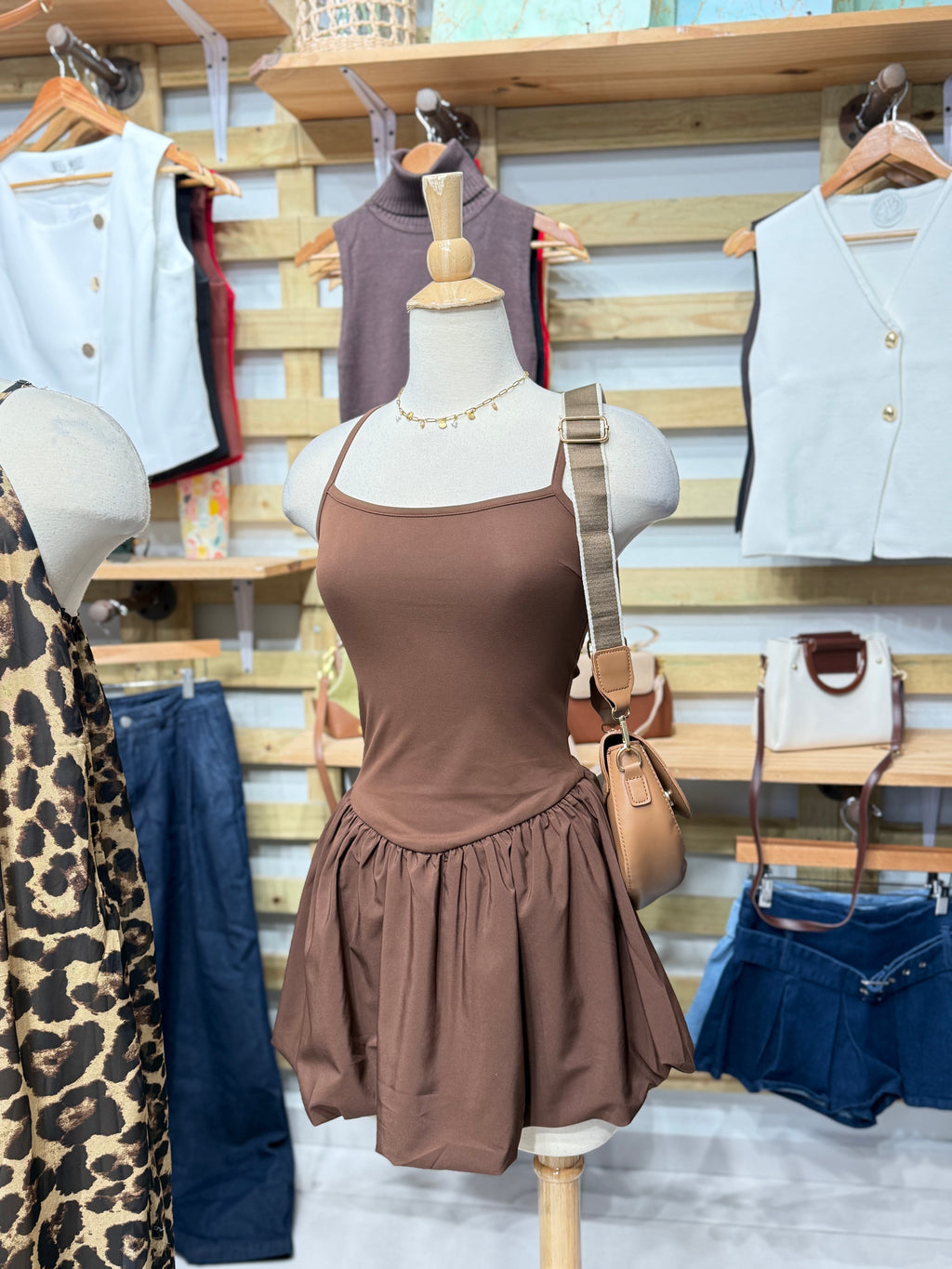 Brown Balloon Dress wt short
