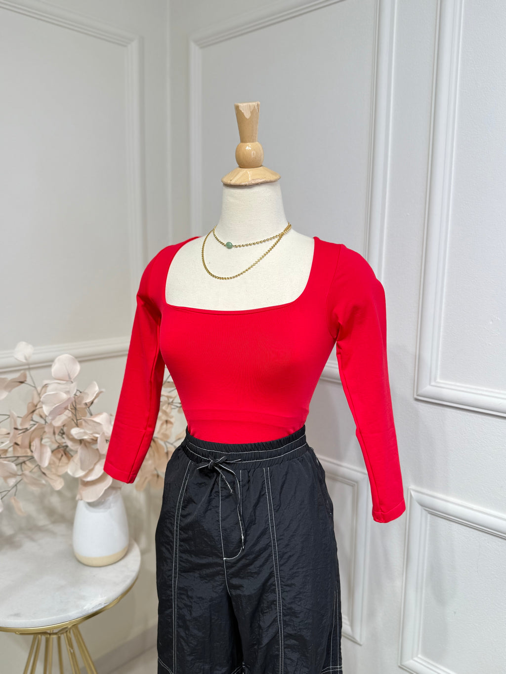 Basic red top