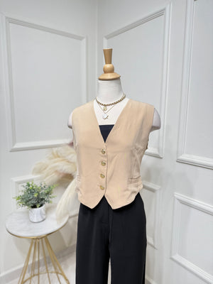 Camel vest