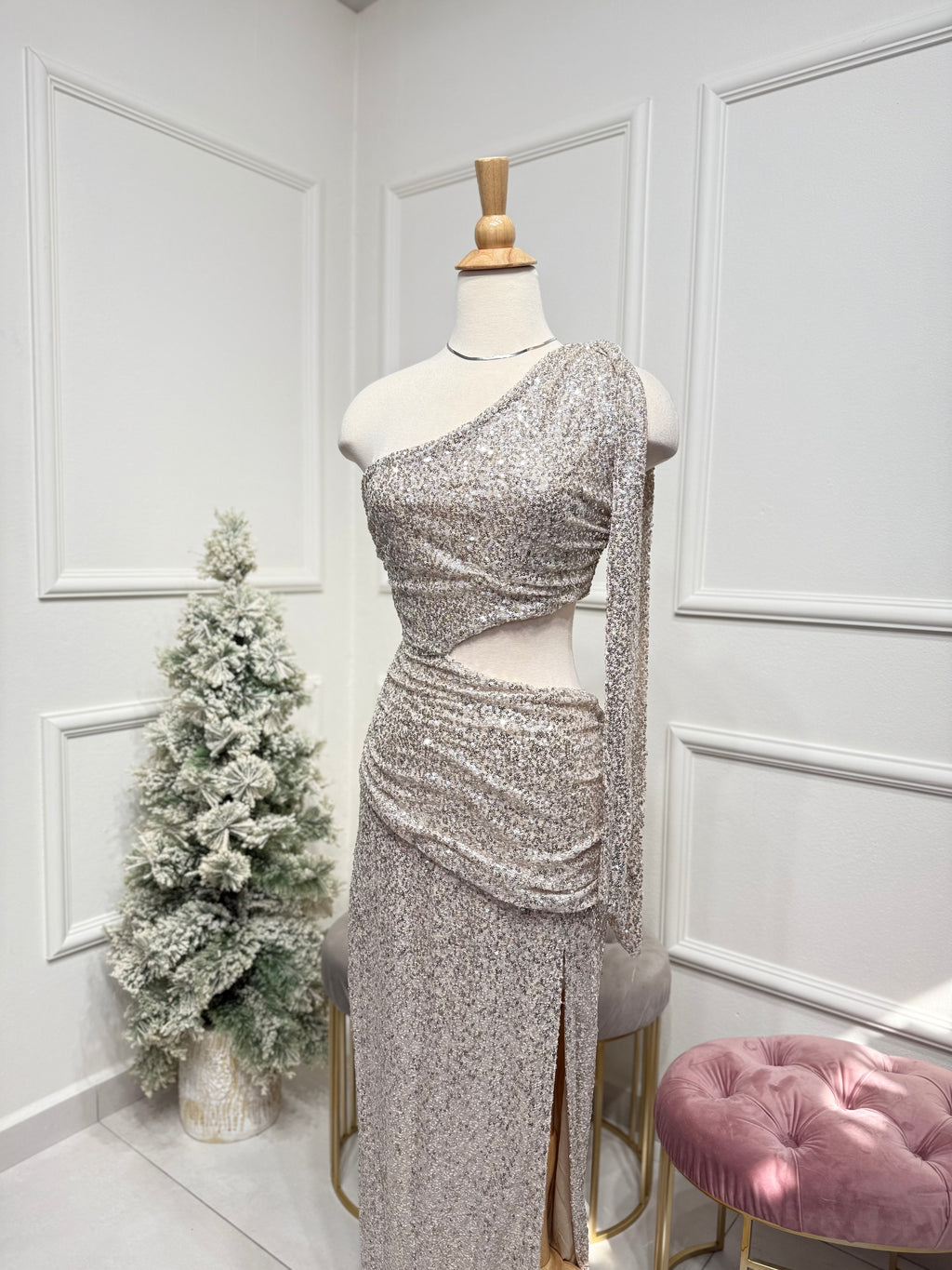 Elegant Dress Sparkly