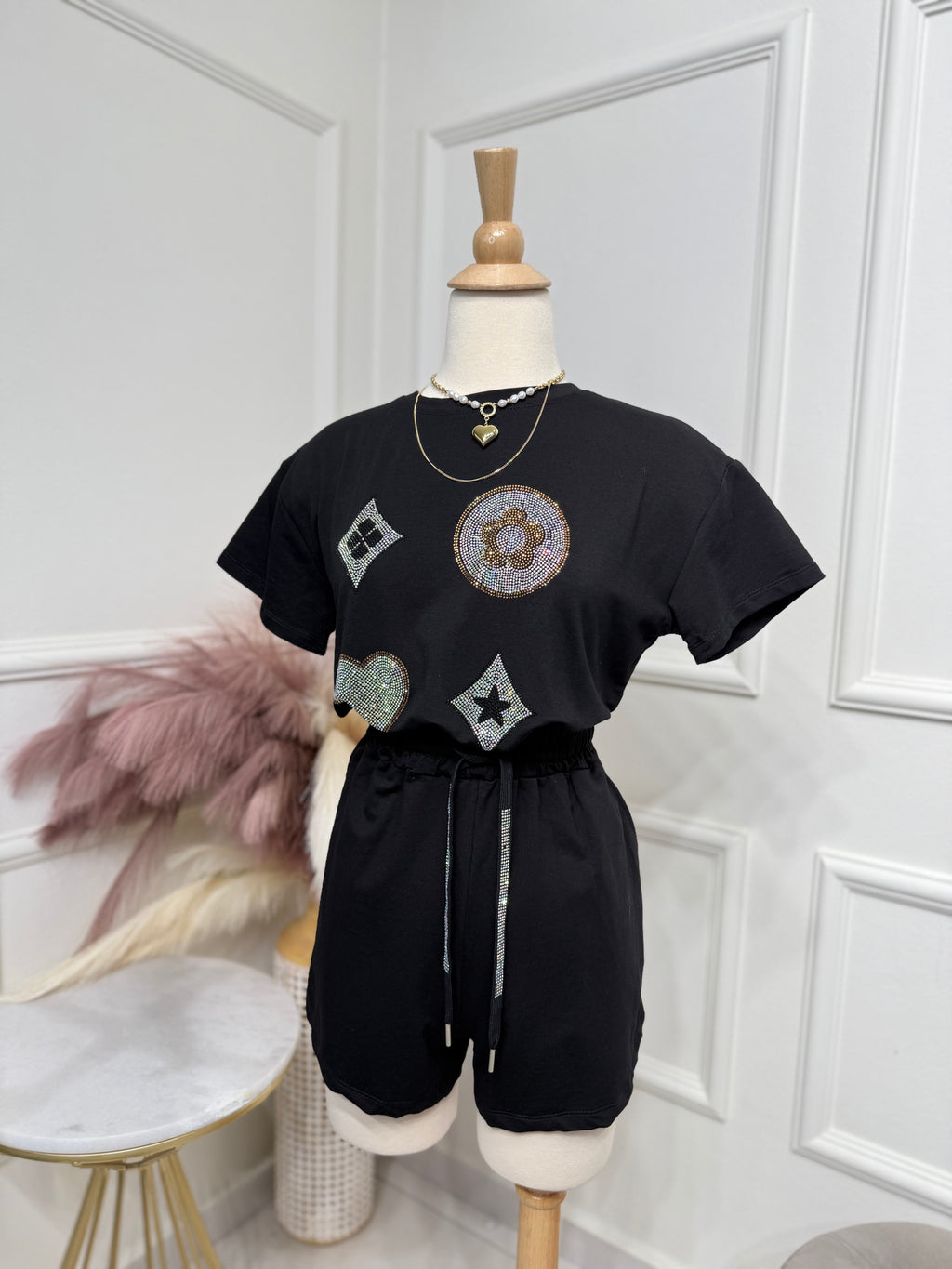 Black set