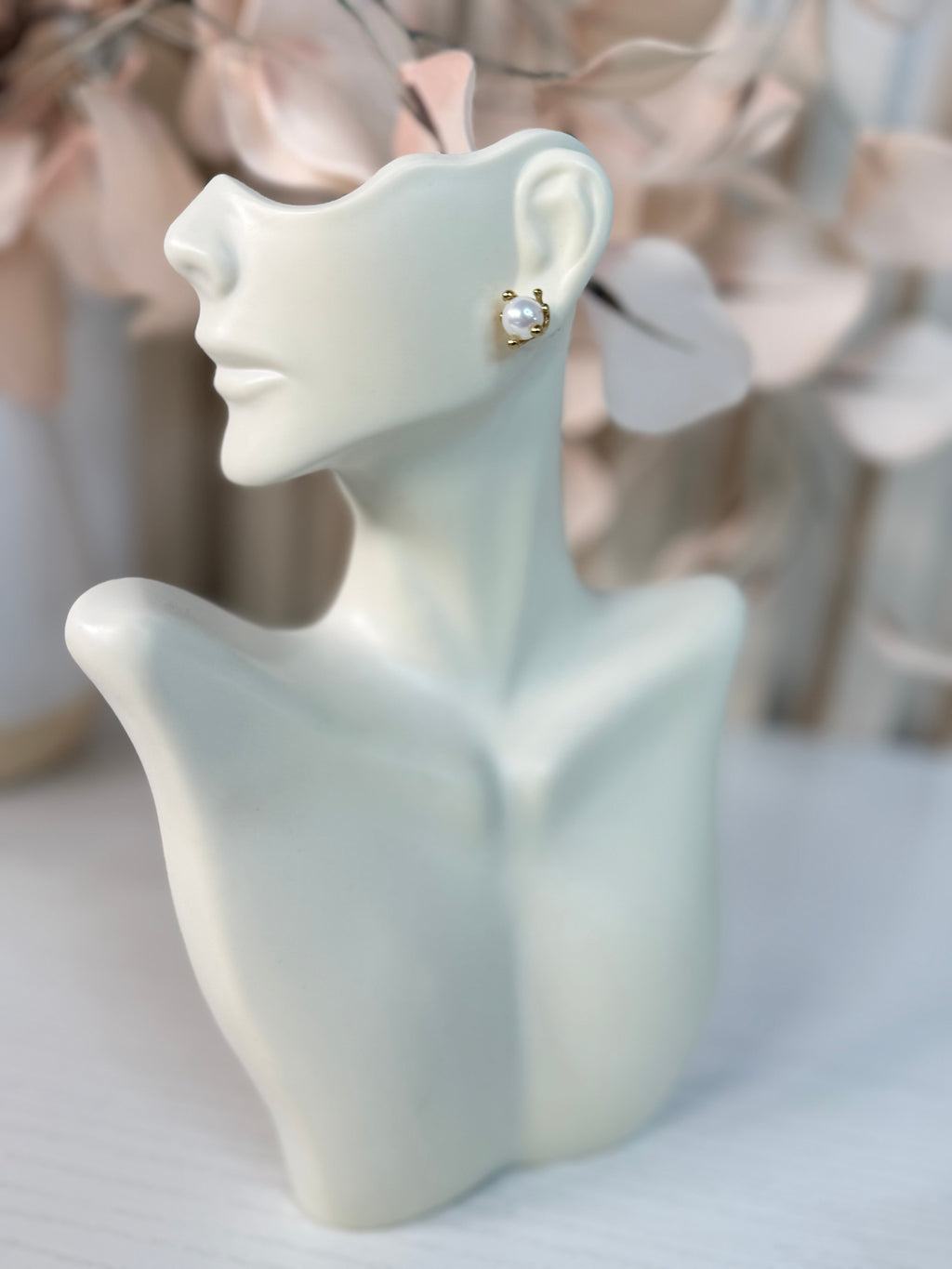 Pearl & Gold Earrings